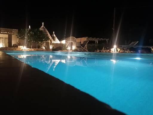 Гостевой дом Trullo Del Sol Челье-Мессапика Экстерьер фото